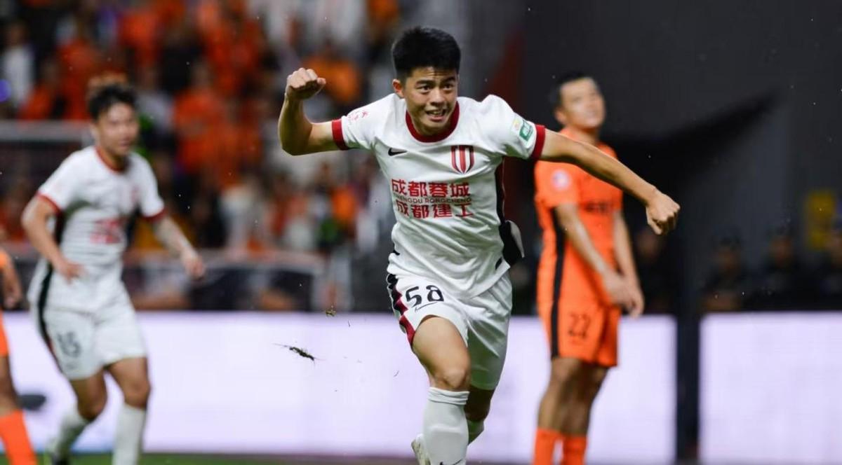 买马挣钱网站app-中超最新积分榜！海港战平，申花回榜首，垫底队连胜保级形势大乱