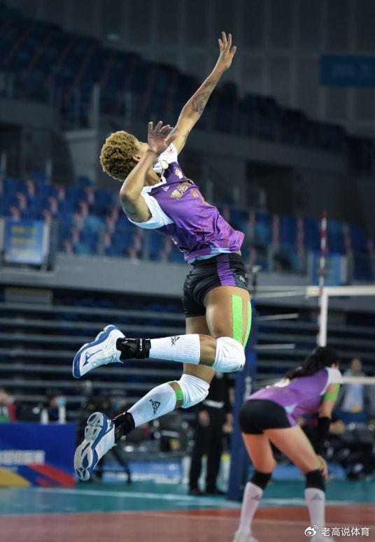 实战证明:过了巅峰期的朱婷,攻击力最多排世界第四,明显不如这三人