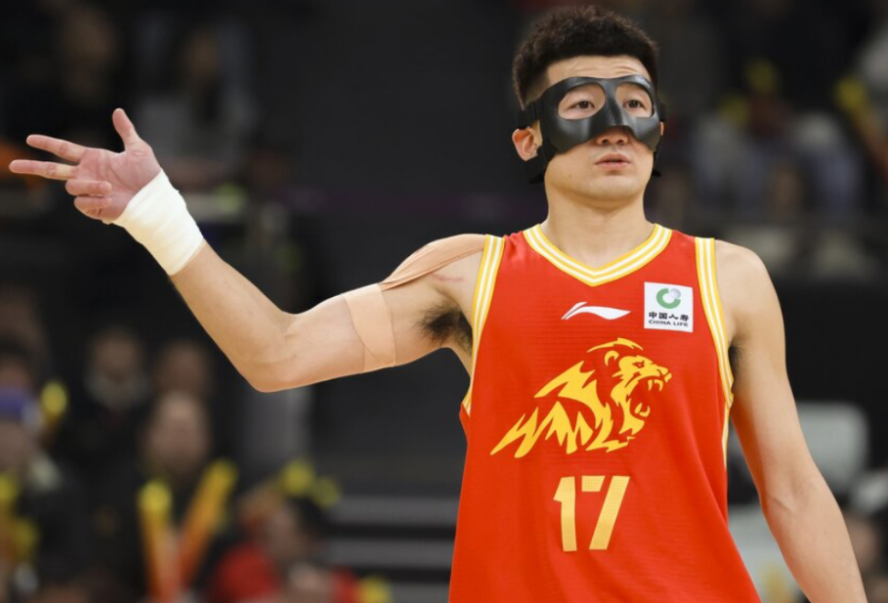 联赛第一！广厦大胜送四川15连败 孙铭徽14+8胡金秋7中6