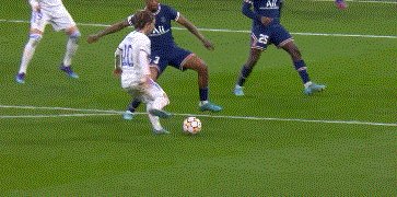 买马挣钱网站app-【欧冠】惊天逆转！本泽马17分钟戴帽 皇马淘汰巴黎